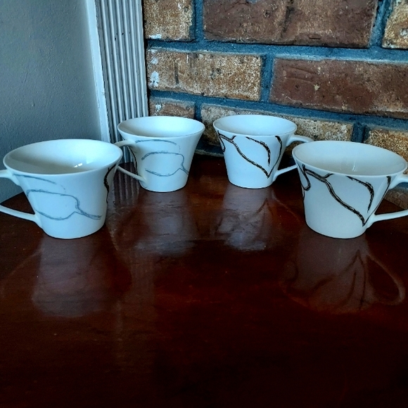 Shinepukur Gold Silver White Fine Bone China Cups Abstract Set Of 4 - Picture 1 of 11